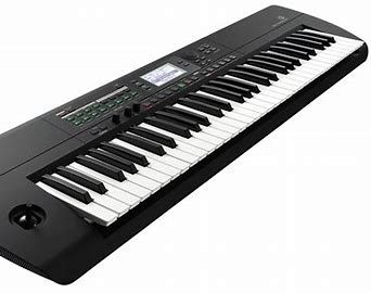 KORG I3 — foto 1