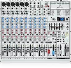 Mesa DE SOM Behringer Ub2222-FX